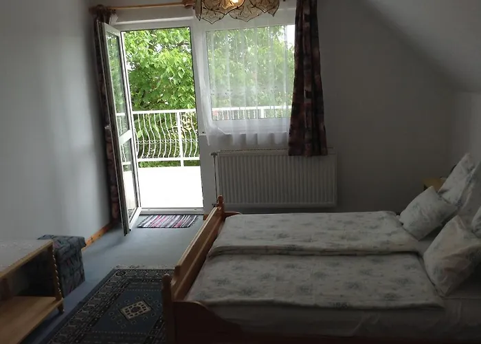 Apartmanhaz בית הארחה קסזטלי